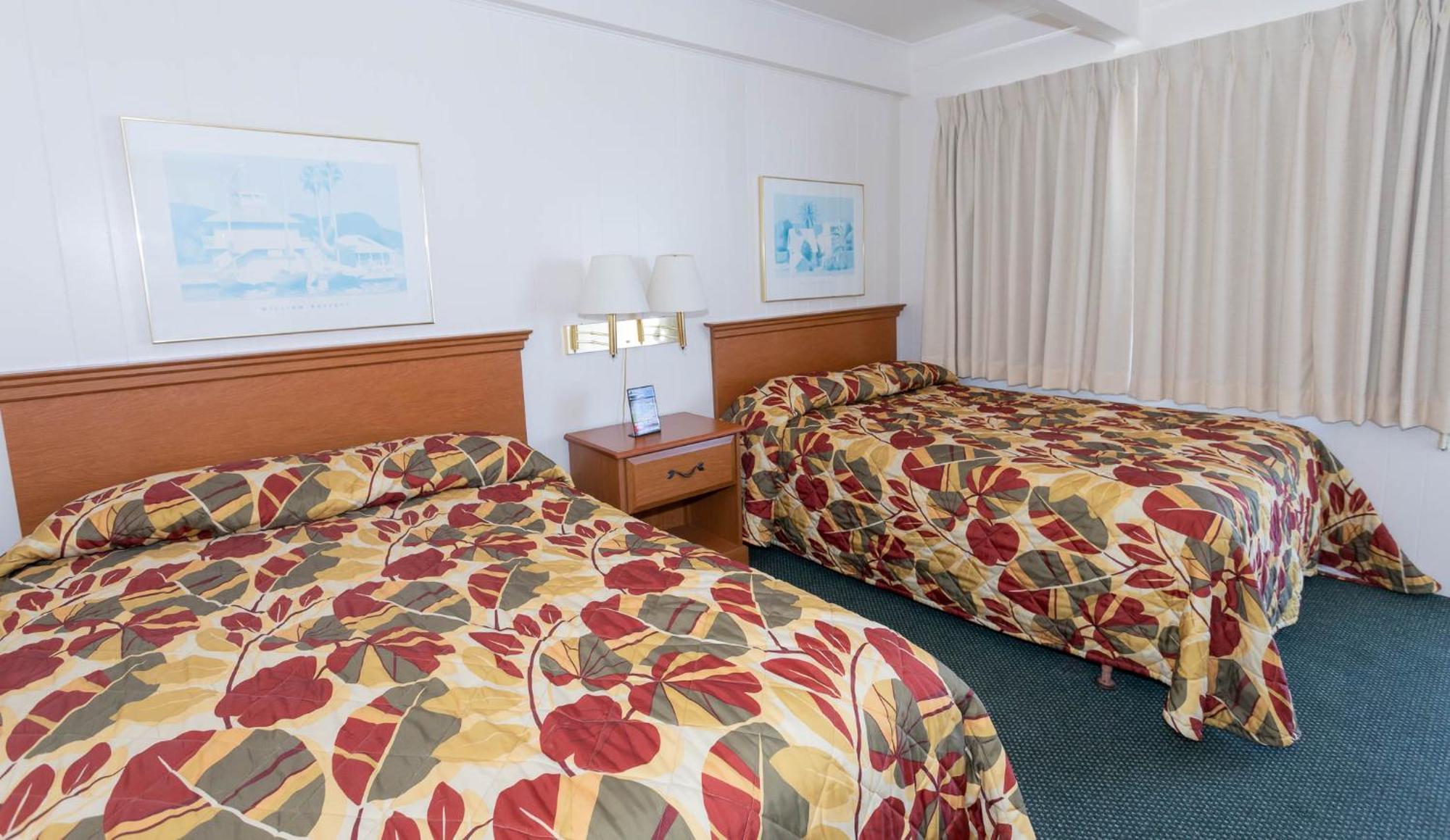 Fish Tales Boardwalk Inn & Ocean Mecca Motel Оушън Сити Екстериор снимка