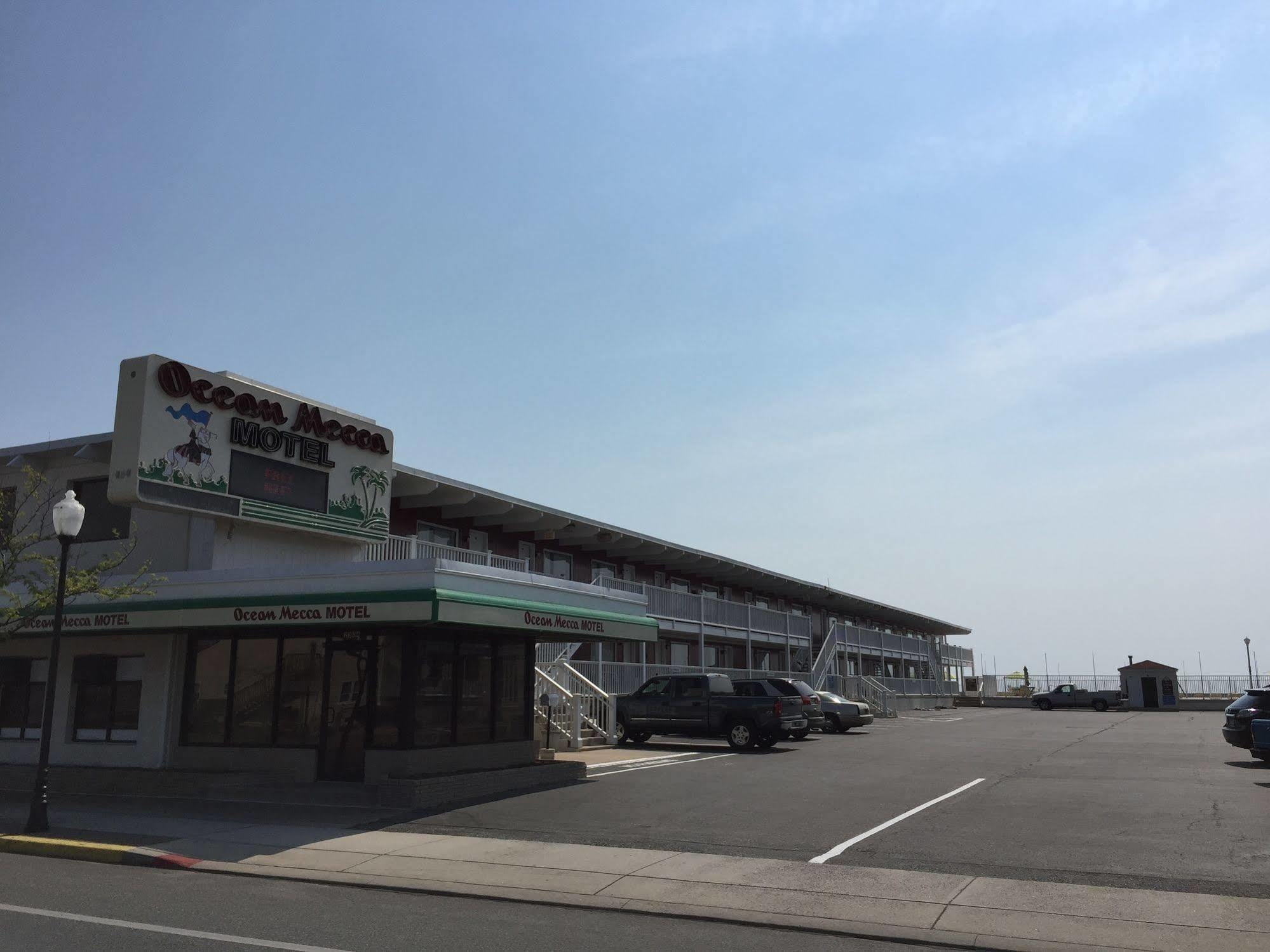 Fish Tales Boardwalk Inn & Ocean Mecca Motel Оушън Сити Екстериор снимка
