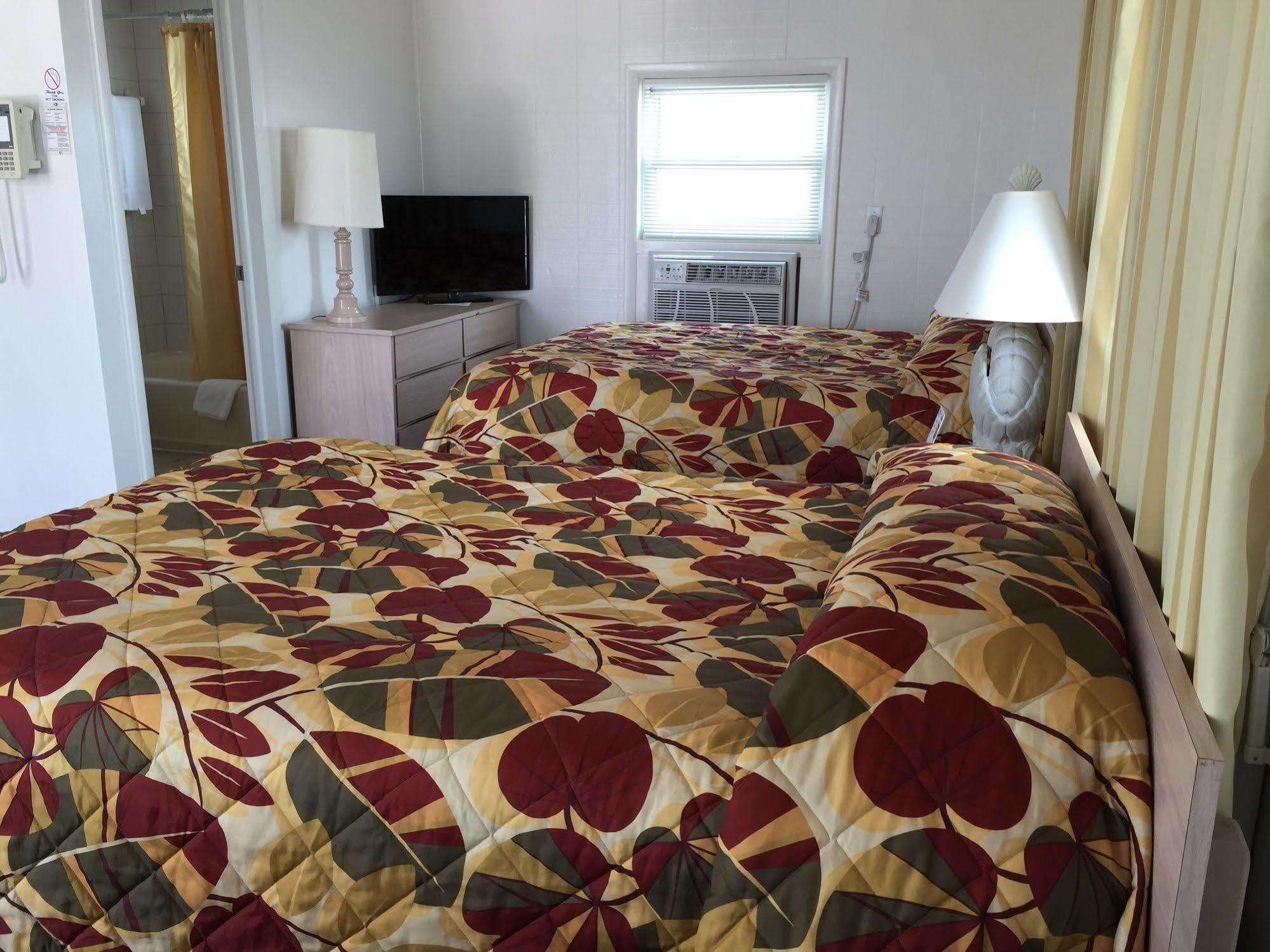 Fish Tales Boardwalk Inn & Ocean Mecca Motel Оушън Сити Екстериор снимка