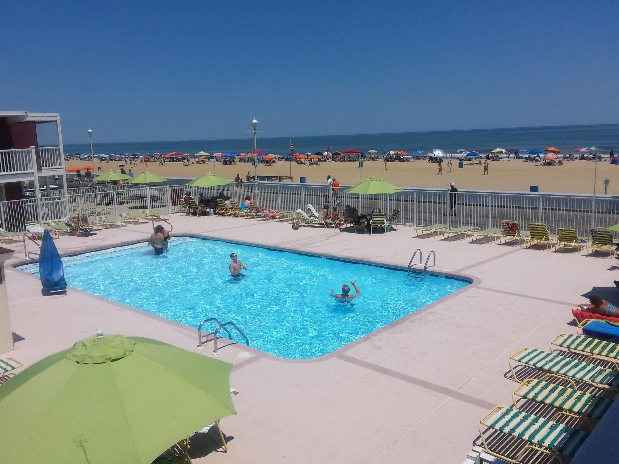 Fish Tales Boardwalk Inn & Ocean Mecca Motel Оушън Сити Екстериор снимка
